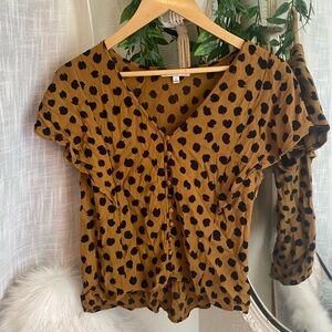 Madewell short sleeve animal print blouse